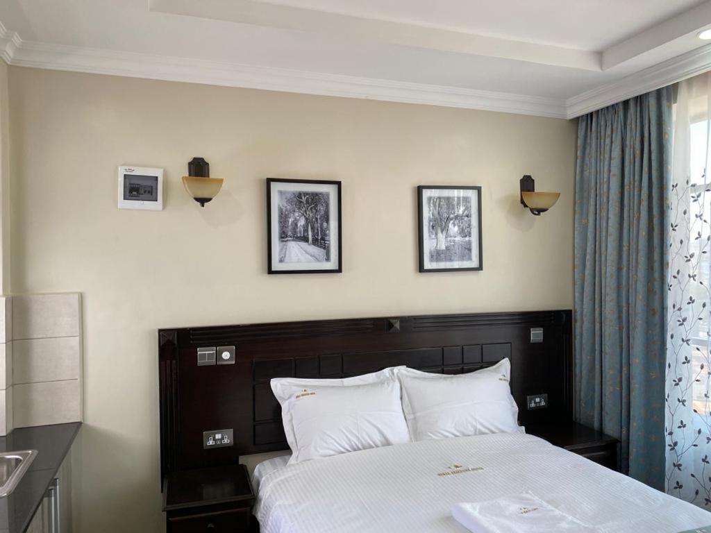 Hemak Suites Nairobi Esterno foto