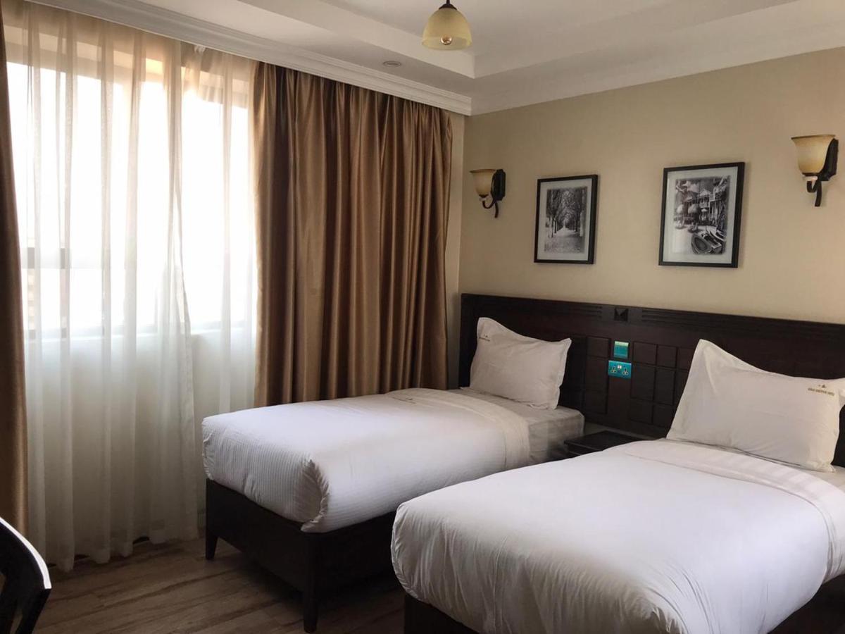 Hemak Suites Nairobi Esterno foto