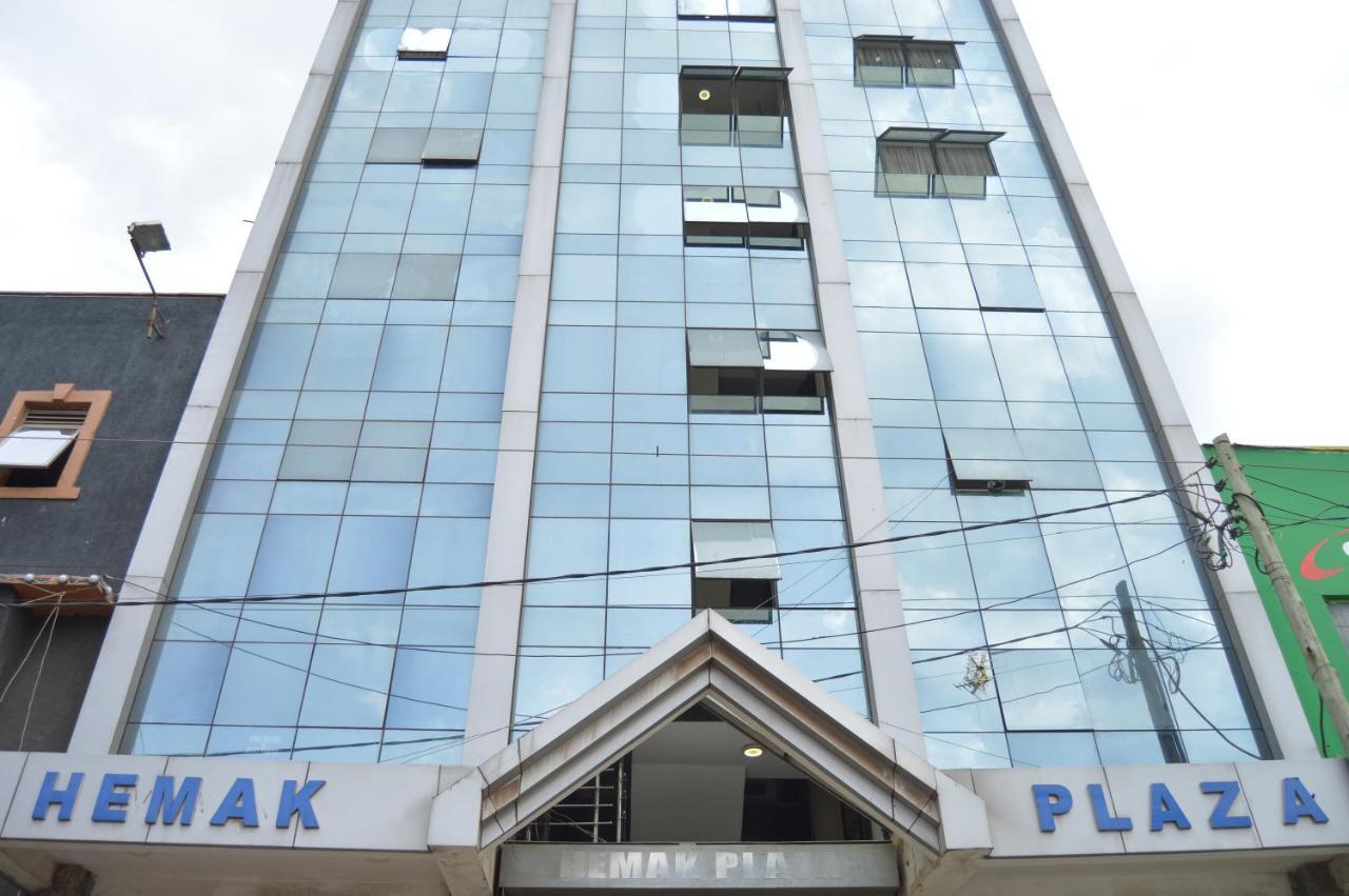Hemak Suites Nairobi Esterno foto