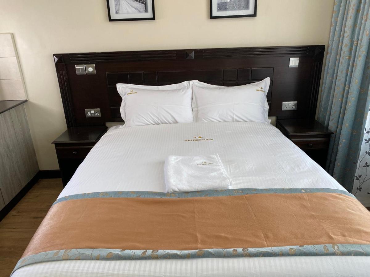Hemak Suites Nairobi Esterno foto