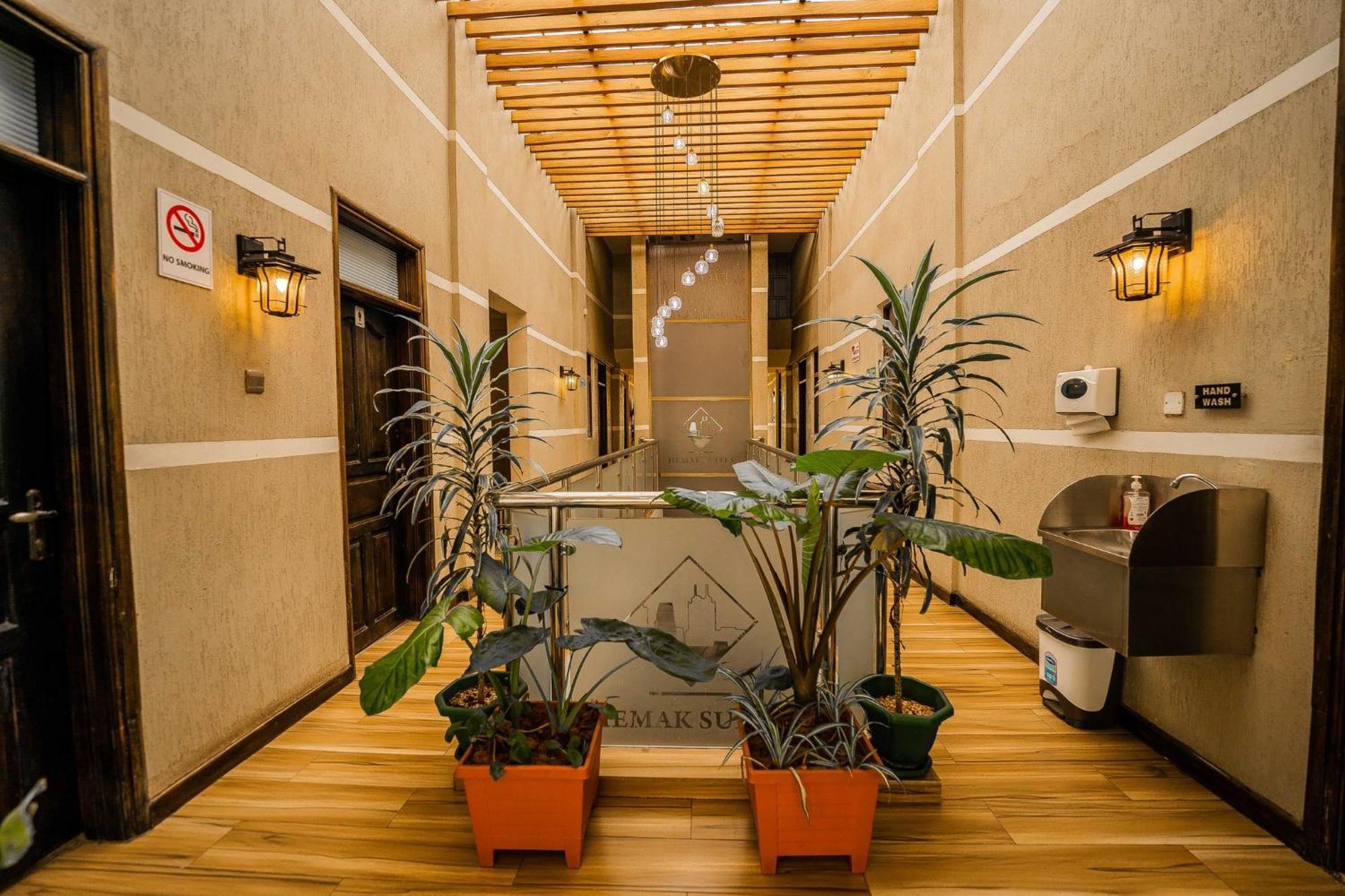Hemak Suites Nairobi Esterno foto