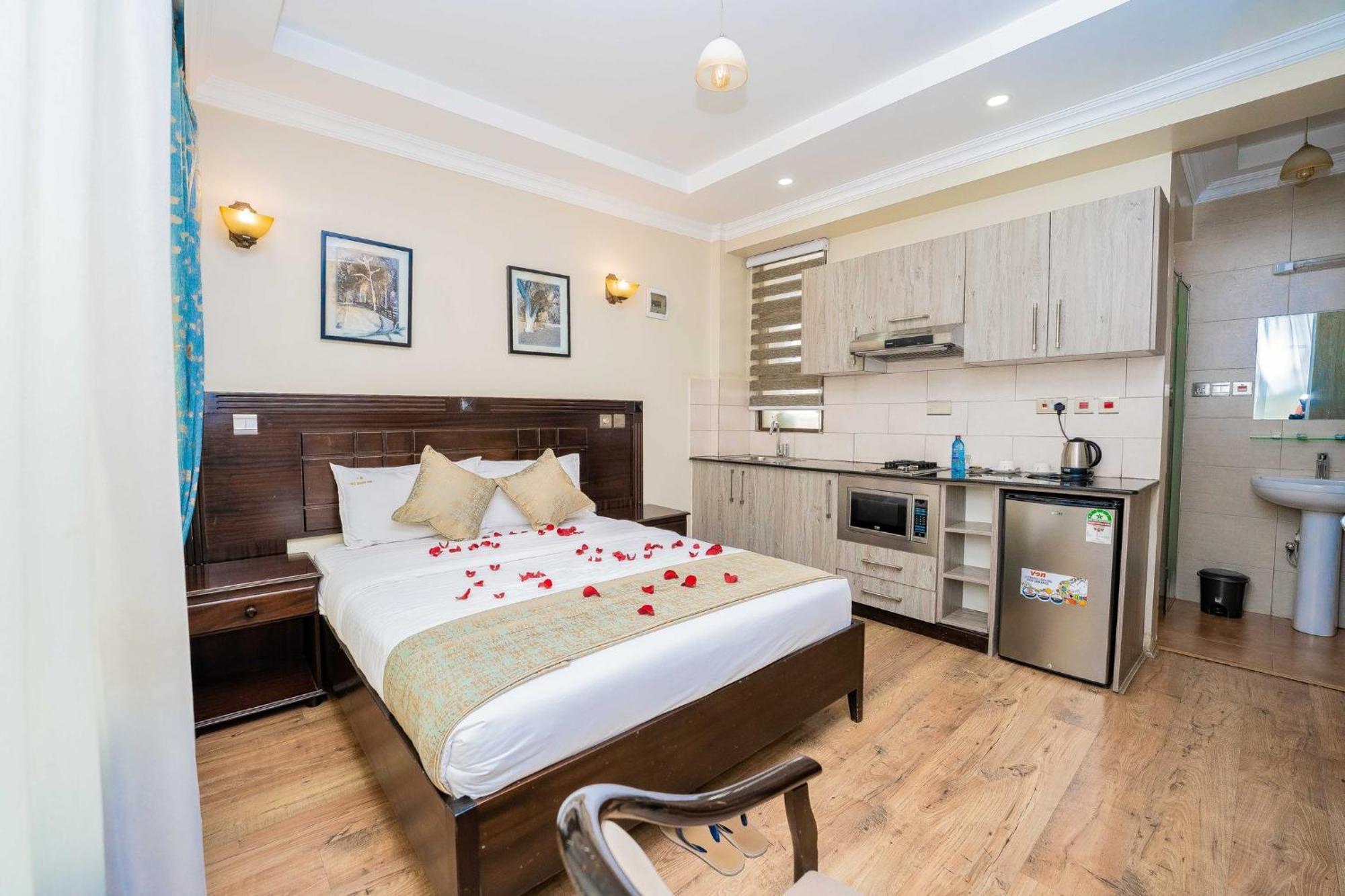 Hemak Suites Nairobi Esterno foto