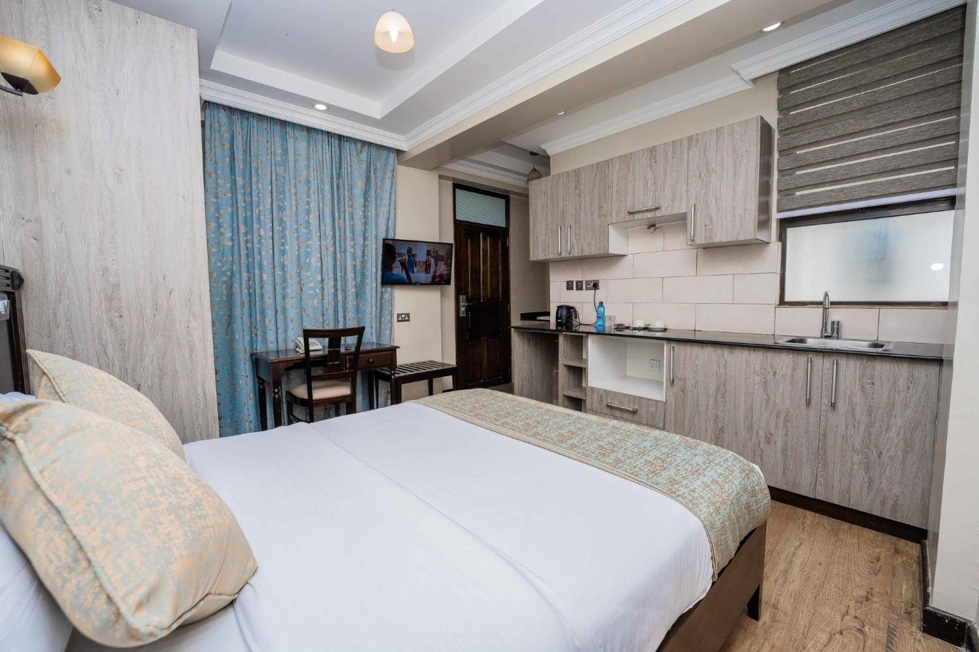 Hemak Suites Nairobi Esterno foto