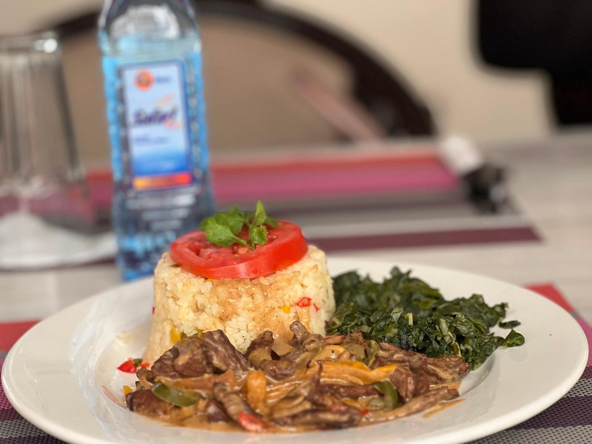 Hemak Suites Nairobi Esterno foto